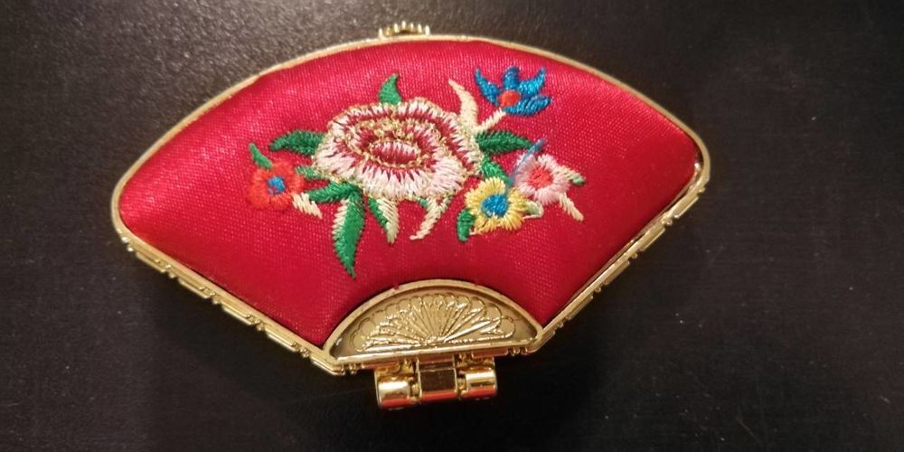 Miroir de maquillage pliable vintage Bijoux et montres