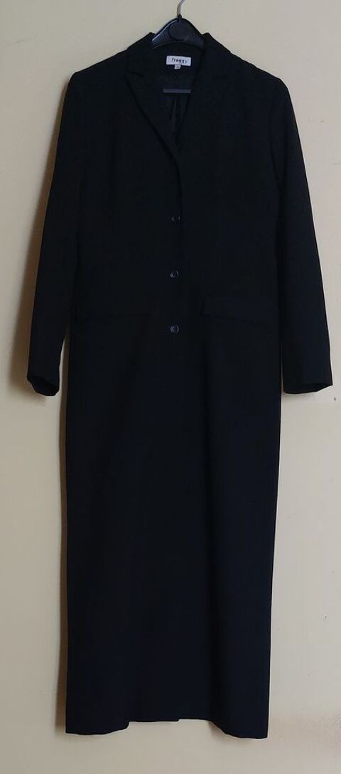 Long manteau noir
20 Targon (33)