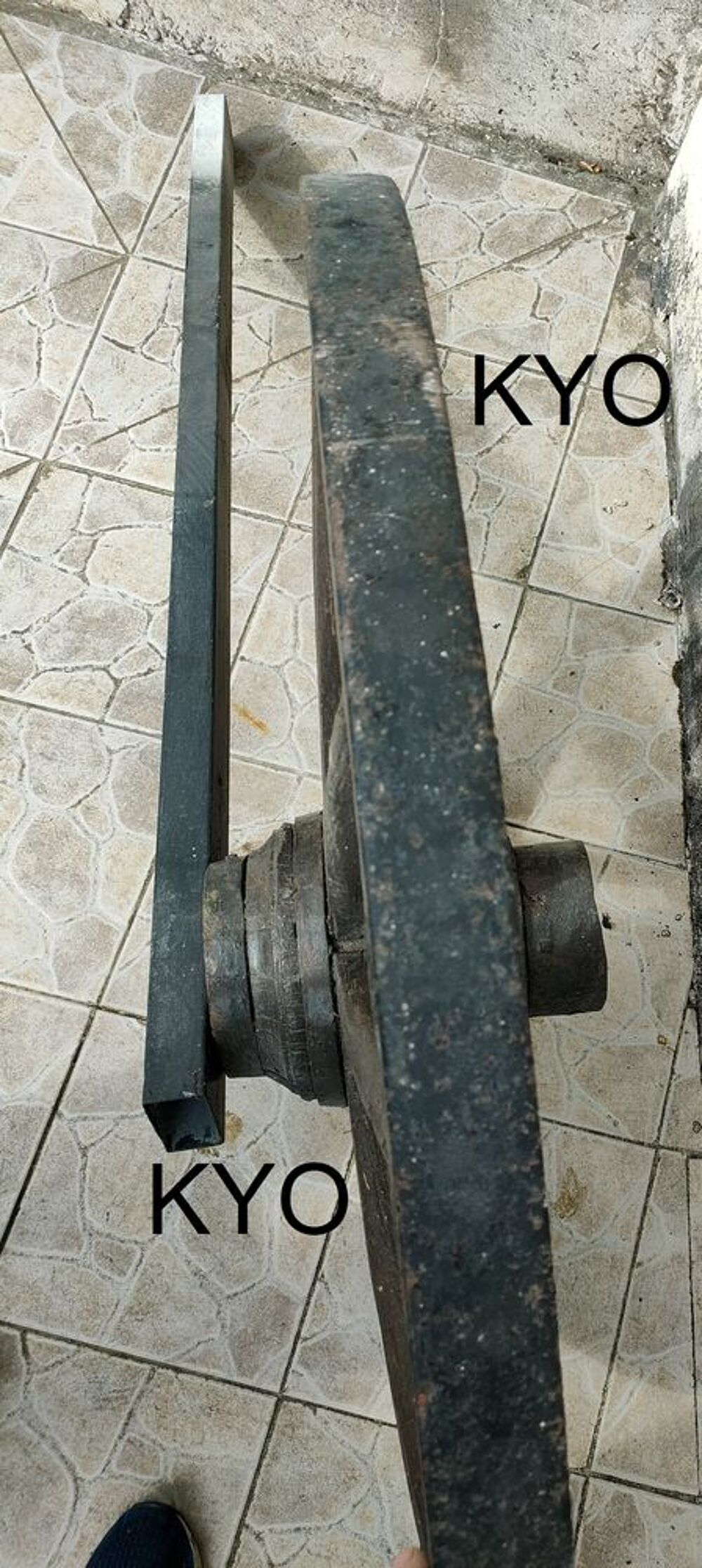 Roue cal&egrave;che bois support m&eacute;tal, ancien rustique vintage Décoration