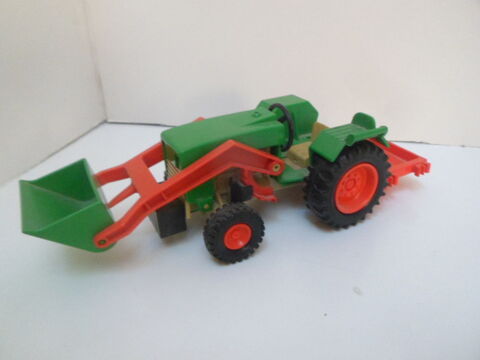 Tracteur agricole avec benne chargeur - jouet miniature  15 Toulouse (31)
