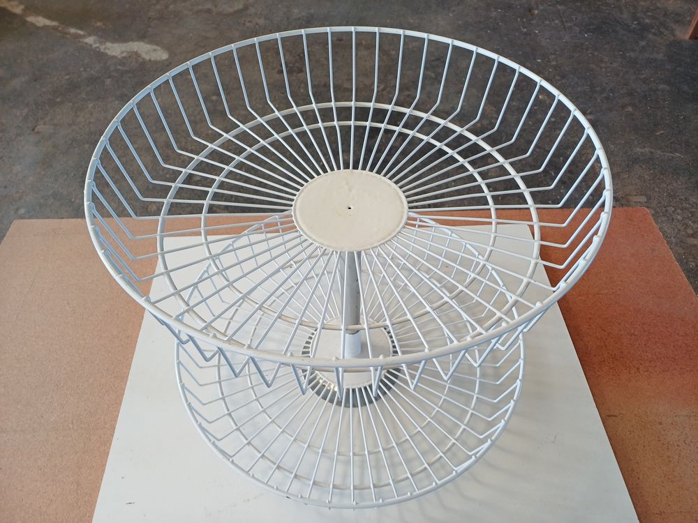 ETAGERES PIVOTANTES Bricolage