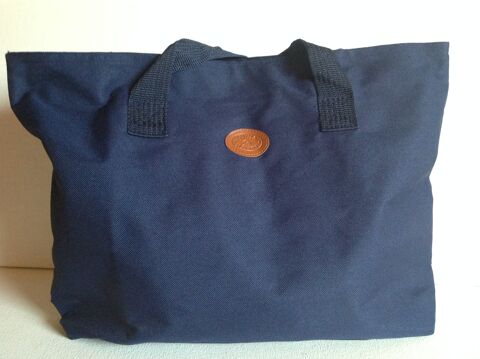 SAC TRAVEL & PLEASURE L 43 cm x H 30 cm Envoi Possible
8 Trégunc (29)