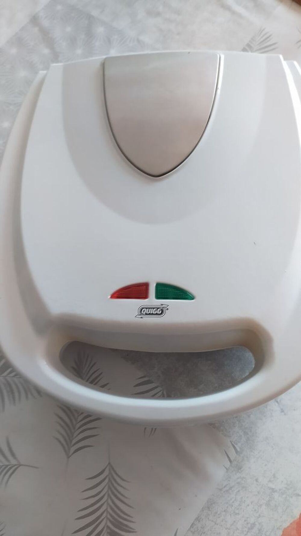 Moule &eacute;lectrique &agrave; muffins Electroménager