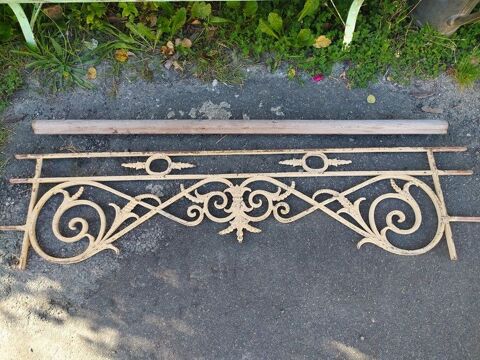 Ancienne Rambarde Garde Corps Fen�tre  250 Loches (37)