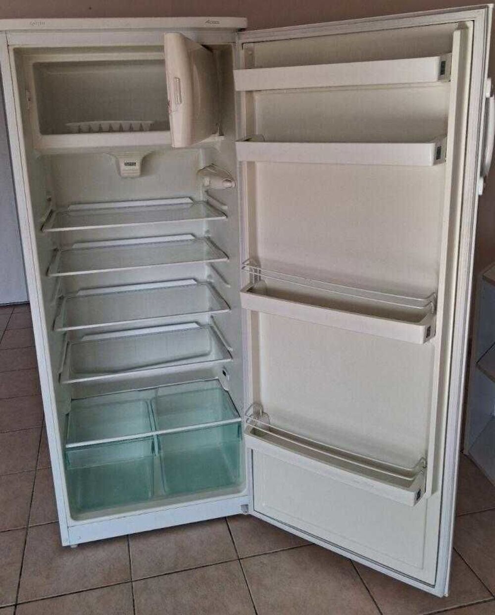 frigo tres bon etat Electroménager
