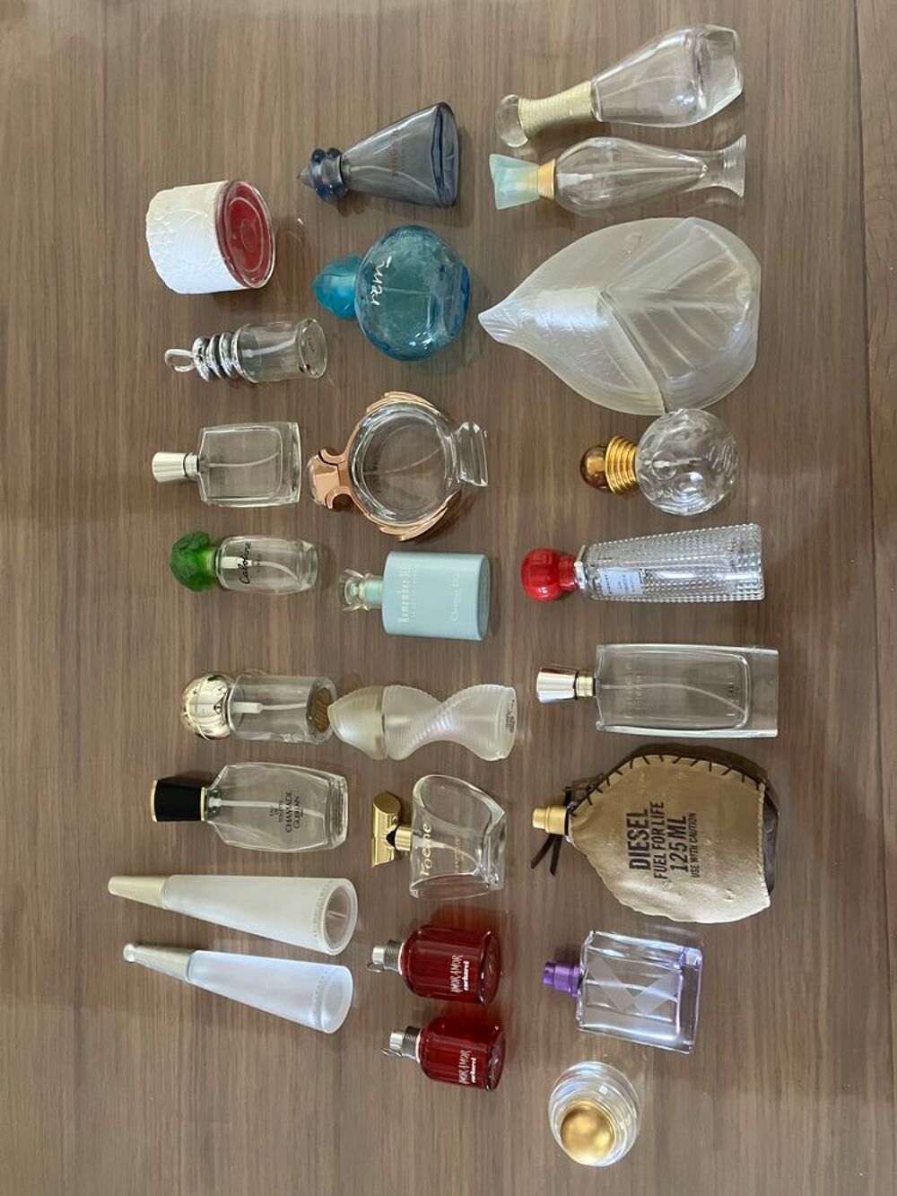 Flacons de parfum vide 