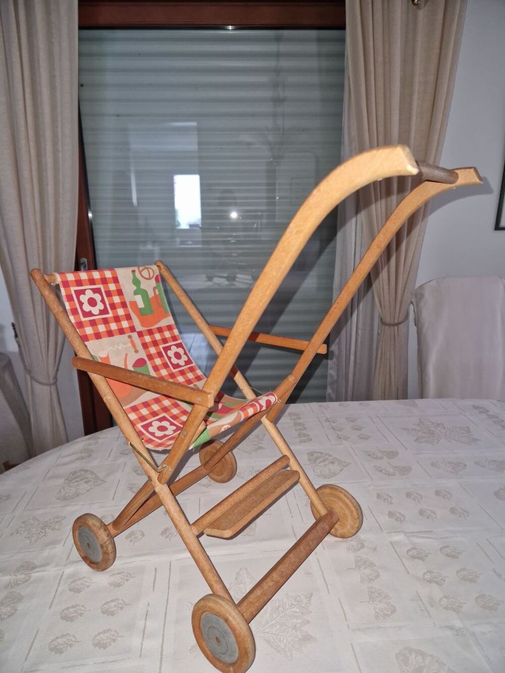 POUSSETTE ENFANT Jeux / jouets