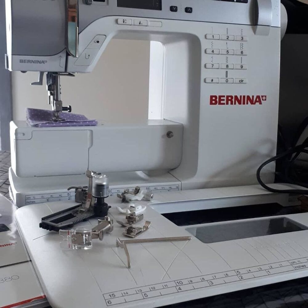 Machine &agrave; coudre Bernina B330 Electroménager