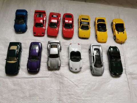 13 voitures miniatures (collection) 60 Charleville (51)
