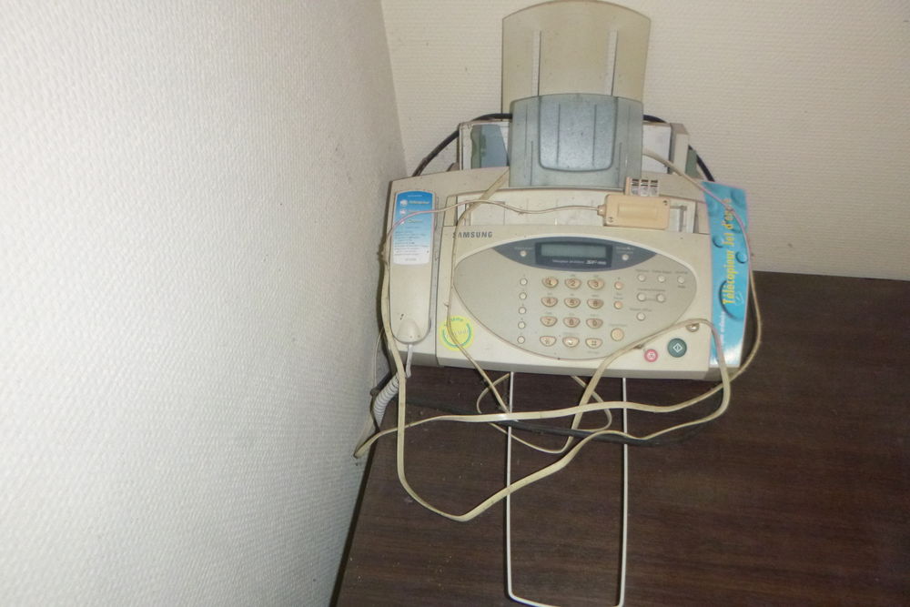 TELEPHONE ET FAX Matériel informatique