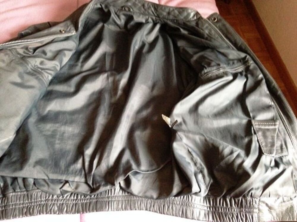 blouson en cuir coloris gris Vêtements
