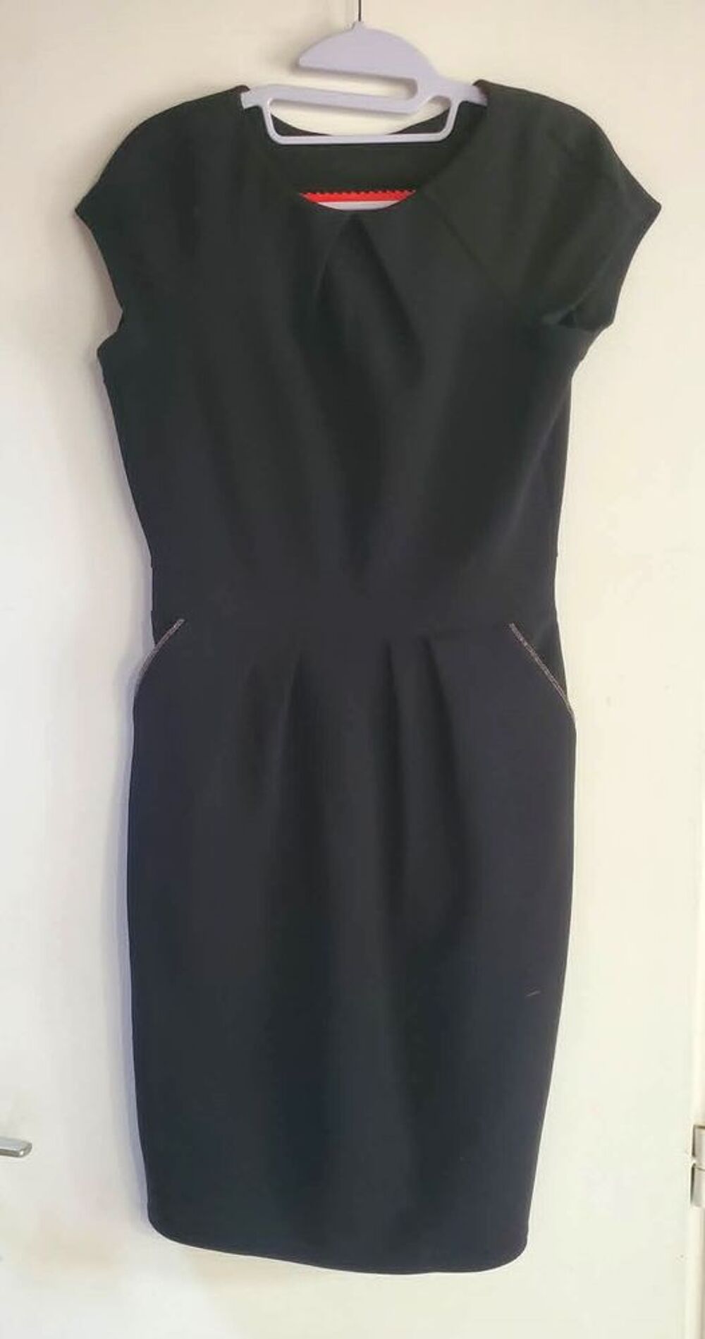 ROBE NOIRE MARQUE EGERIE T38 Vêtements