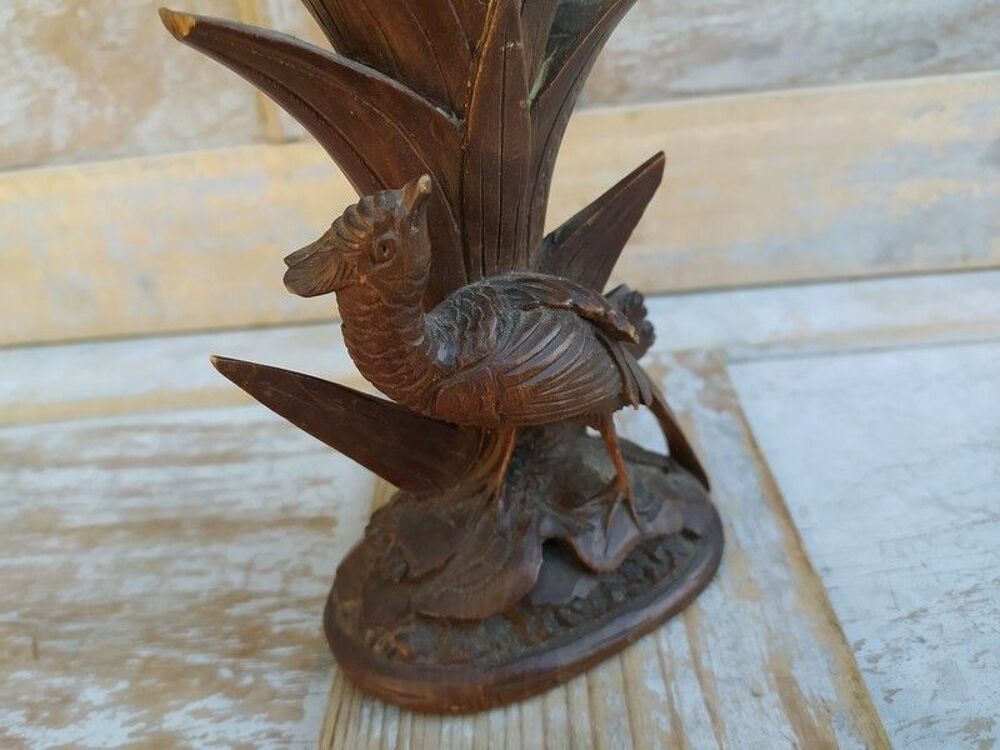 Support Soliflore Bois Sculpt&eacute; Oiseau For&ecirc;t Noire St Claude
Décoration