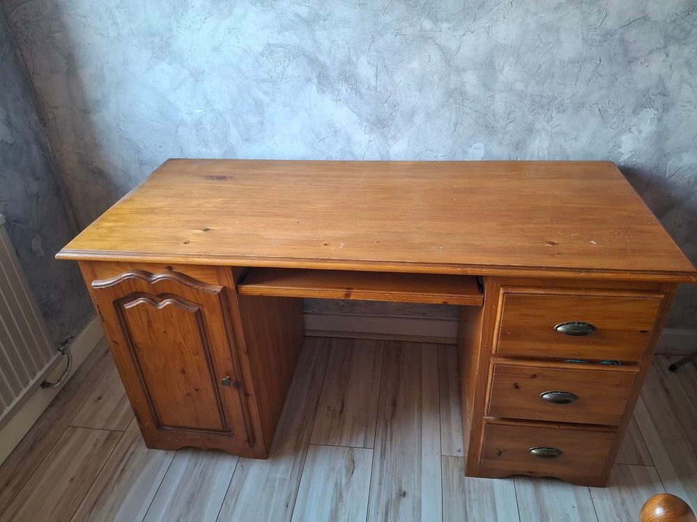 Chambre compl&egrave;te 100% en pin massif
Meubles