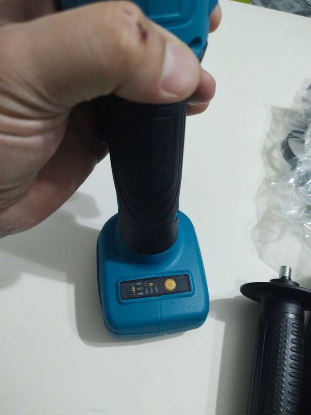 disqueuse meuleuse d'angle &agrave; batterie compatible Makita 18v Bricolage