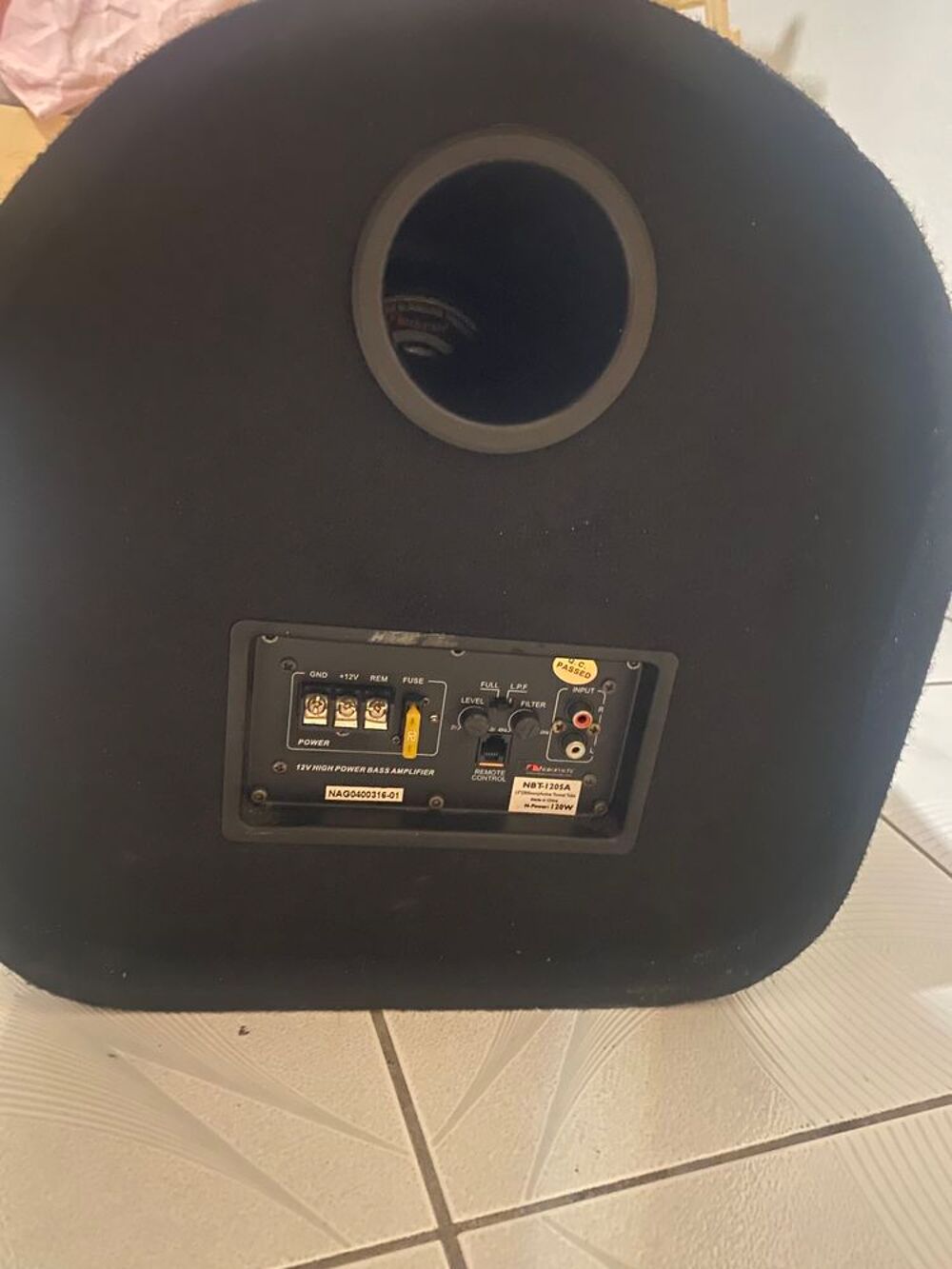 Caisson pr&eacute; amplifi&eacute; NAKAMICHI Audio et hifi
