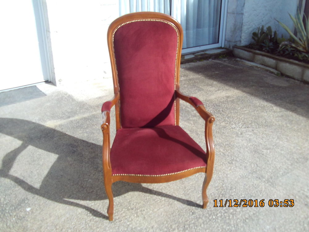 FAUTEUIL VOLTAIRE rouge / grenat Meubles