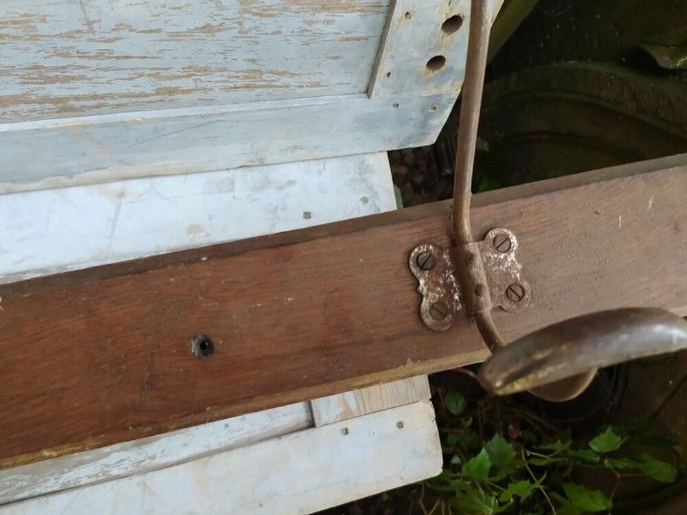 Ancien Grand Porte-Manteau Bois 6 Pat&egrave;res M&eacute;tal 
Meubles