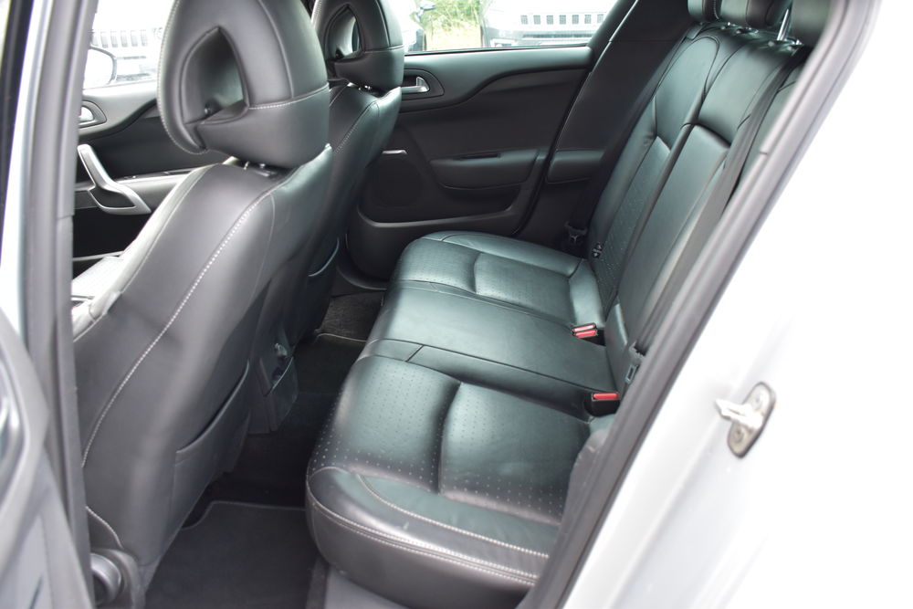 DS4 BlueHDi 150 S&S BVM6 Sport Chic 2015 occasion 56300 Pontivy