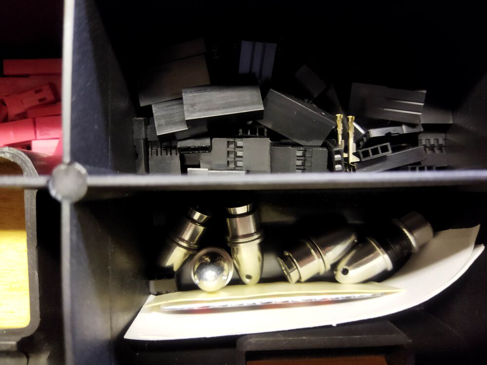 
gros lot pi&egrave;ces mod&eacute;lisme Bricolage