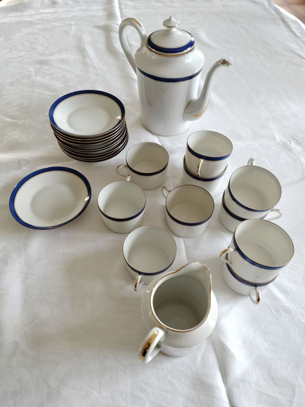 Service caf&eacute; ancien porcelaine de Limoges Cuisine
