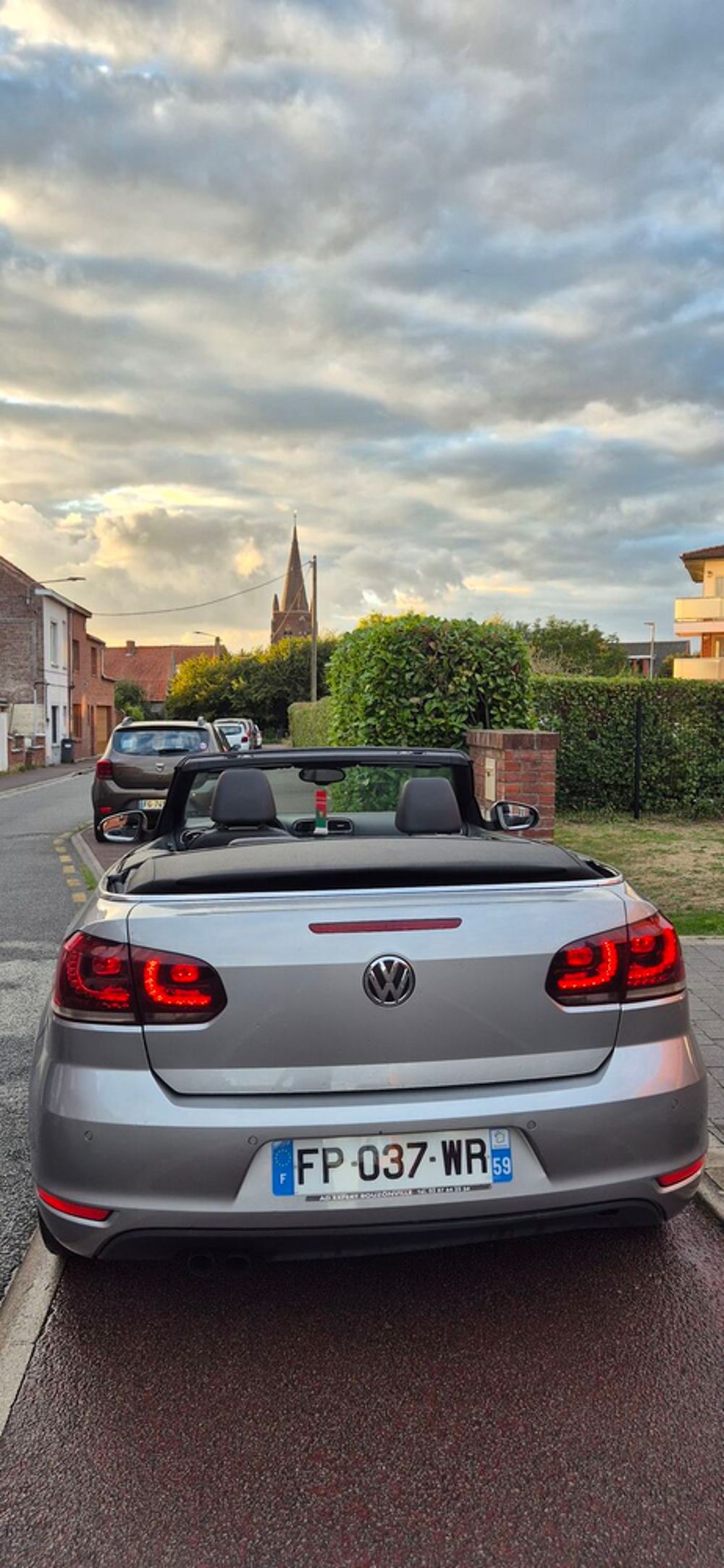 Golf Cabriolet 2.0 TDI 140 FAP BlueMotion Technology Carat Edition 2012 occasion 59250 Halluin