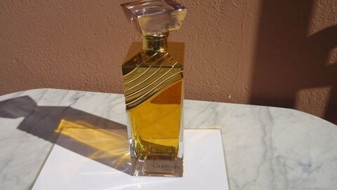 FLACON GEANT FACTICE  JARDIN DE BAGATELLE  280 Perpignan (66)