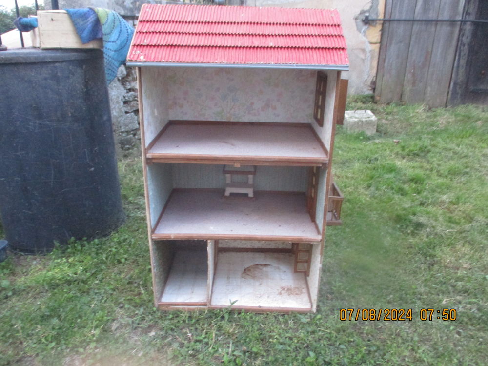ANCIENNE GRANDE MAISON DE POUPEE VINAGE 