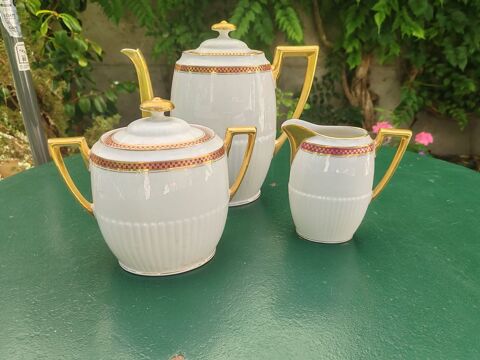 Cafetière vintage avec son sucrier et pot à lait Orléans (45)