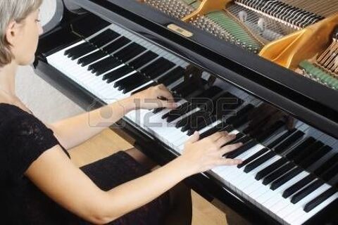 PROFESSEUR HAUTES REFERENCES DONNE COURS MUSIQUE ET CHANT 0 57000 Metz