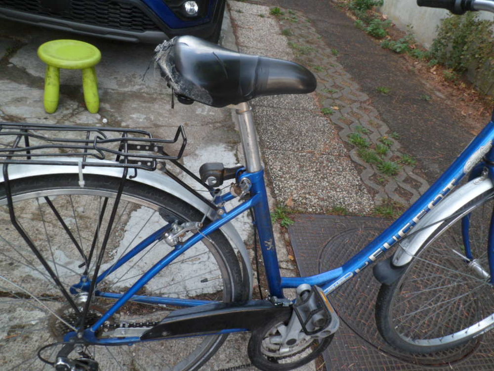 VELO FEMME 28 POUCES Vélos