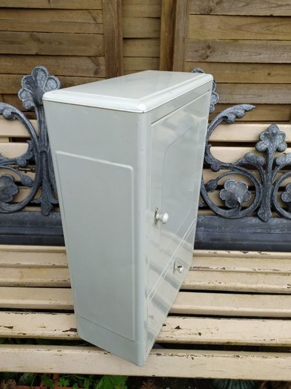 Ancienne Petite Armoire Murale &agrave; Pharmacie ou de Toilette Meubles