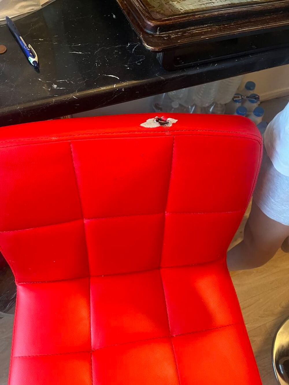 Tabourets rouges Meubles