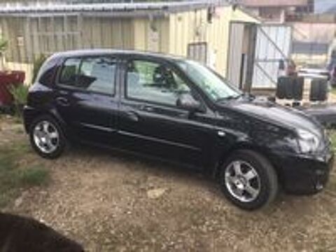 Clio II Clio 1.2 16V 75 eco2 ByeBye Pack Clim Euro 5 2012 occasion 39170 Lavans-l&egrave;s-Saint-Claude