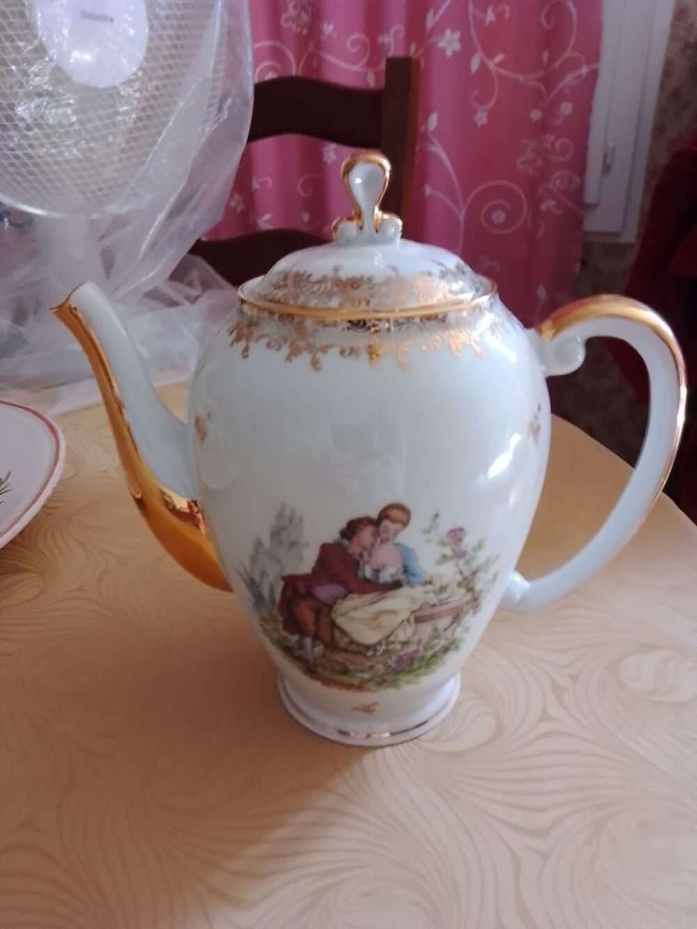 cafetiere on porcelaine Cuisine