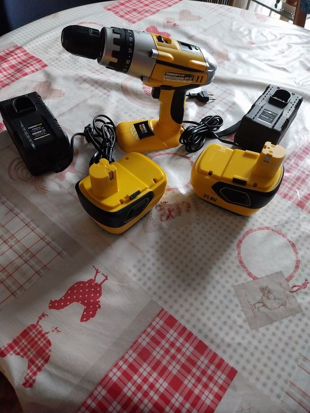 Perceuse POWER PLUS 21,6v Bricolage