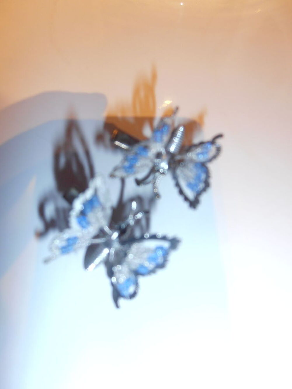 2 pinces cheveux papillons (25) Bijoux et montres