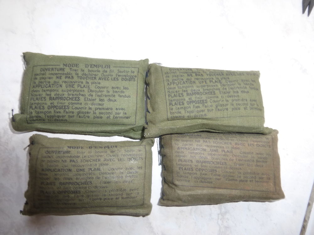 Pansement individuel arm&eacute;e fran&ccedil;aise type 1949 dat&eacute; de 1952 