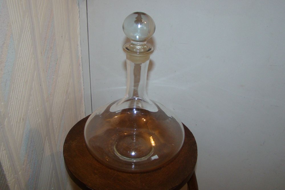 Carafe &agrave; d&eacute;canter le vin en verre souffl&eacute; (1 litre) Décoration