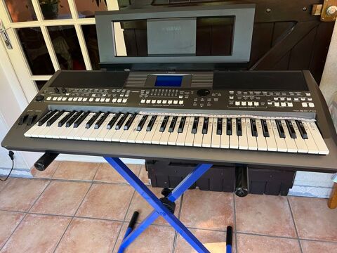ARRANGEUR YAMAHA PSR-S670 professionnel Condal (71)