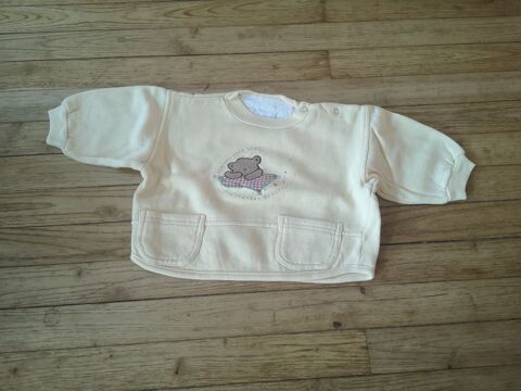 F 7 (26) - 6 mois - Sweat jaune - tout doux mon petit ours 1 Paris 13 (75)