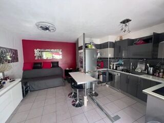 Appartement à vendre 2 pièces 56 m² Le crès