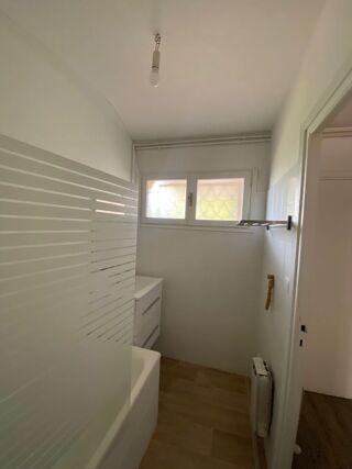  Appartement à louer 3 pièces 55 m²