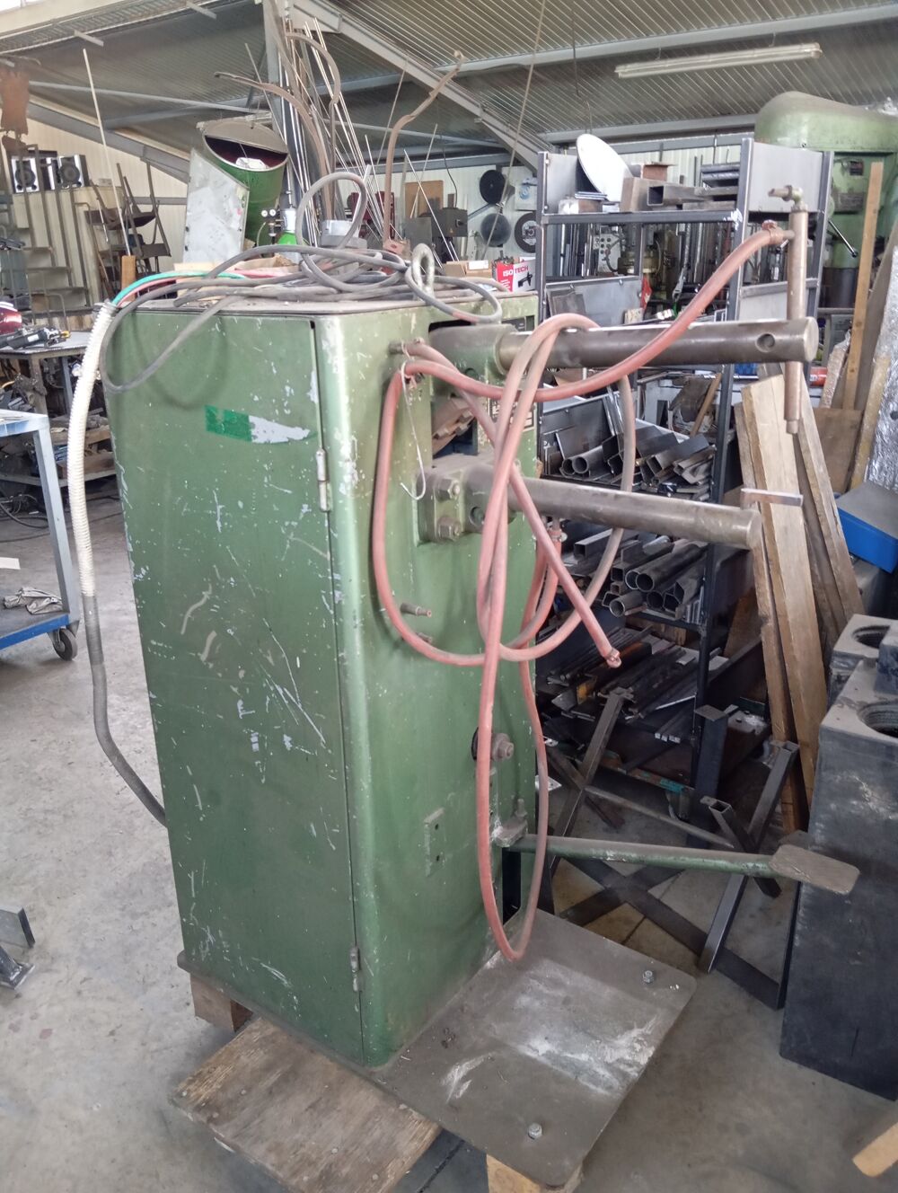Soudeuse par points ARO
Bricolage