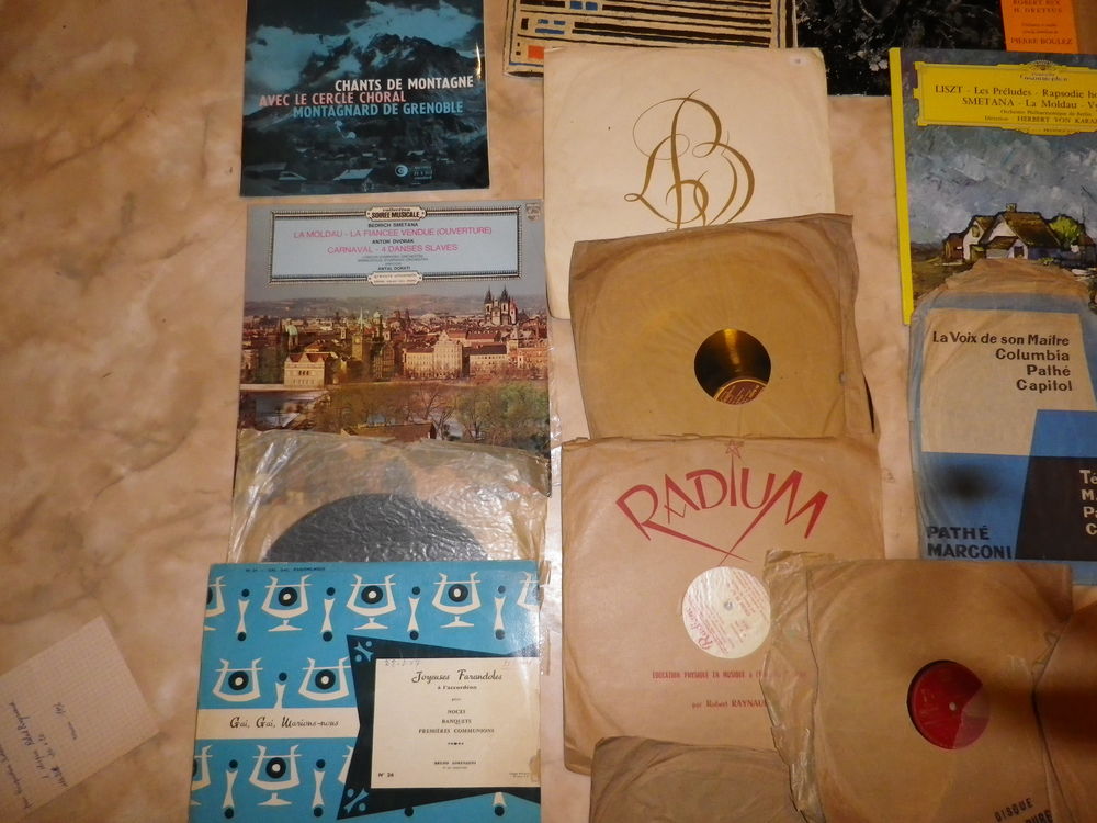Disque vinyle lot de 20 disques ann&eacute;e 1960 unique/collector CD et vinyles