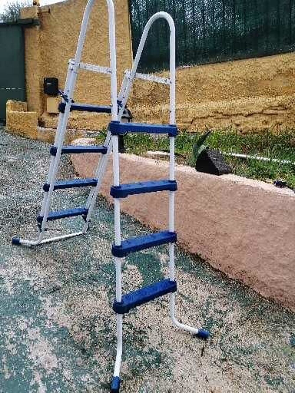 &Eacute;chelle double pour piscine Jardin