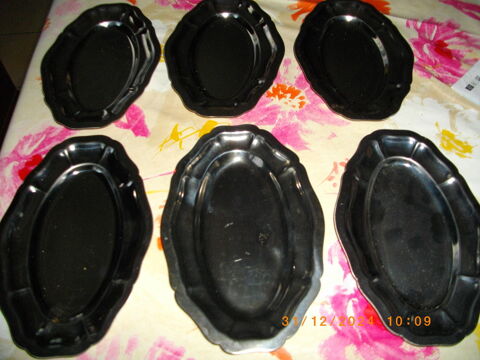 Six plats plats ovales en inox - Dimensions : 20 cm X 13 cm 48 Perros-Guirec (22)