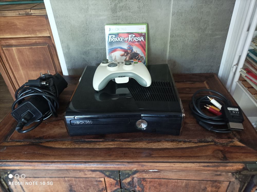 console Xbox 360 250 go Consoles et jeux vidéos