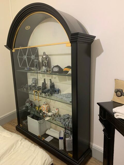 VITRINE  ARMOIRE 140 Montpellier (34)