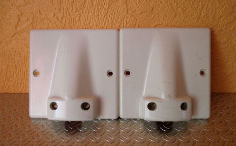 Cache prise pour raccordement 20 A ? 32A Legrand 12 Saint-�lix-le-Ch�teau (31)